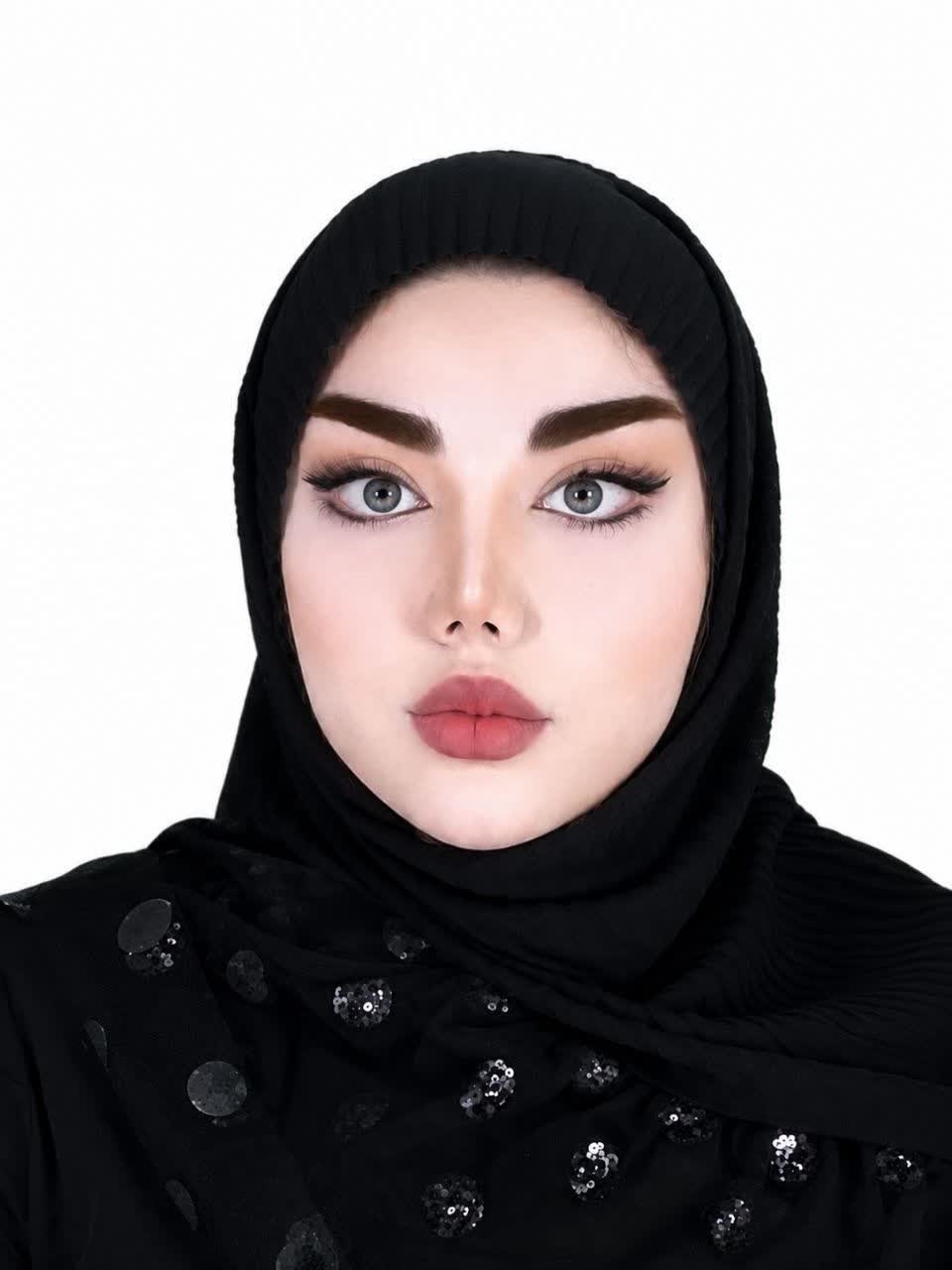 ملیکا منصوری 